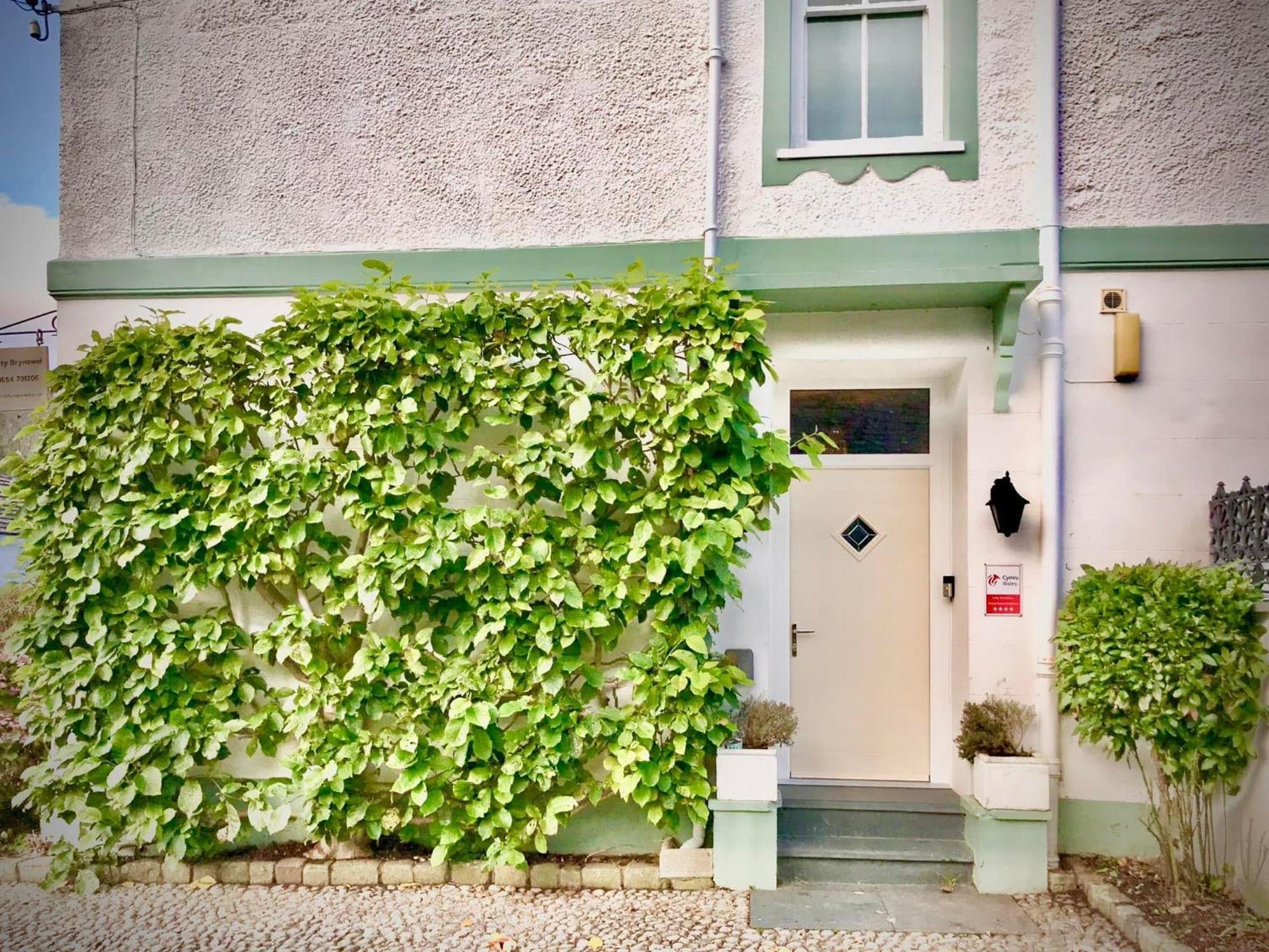 Llety Brynawel Guest House Pennal Extérieur photo